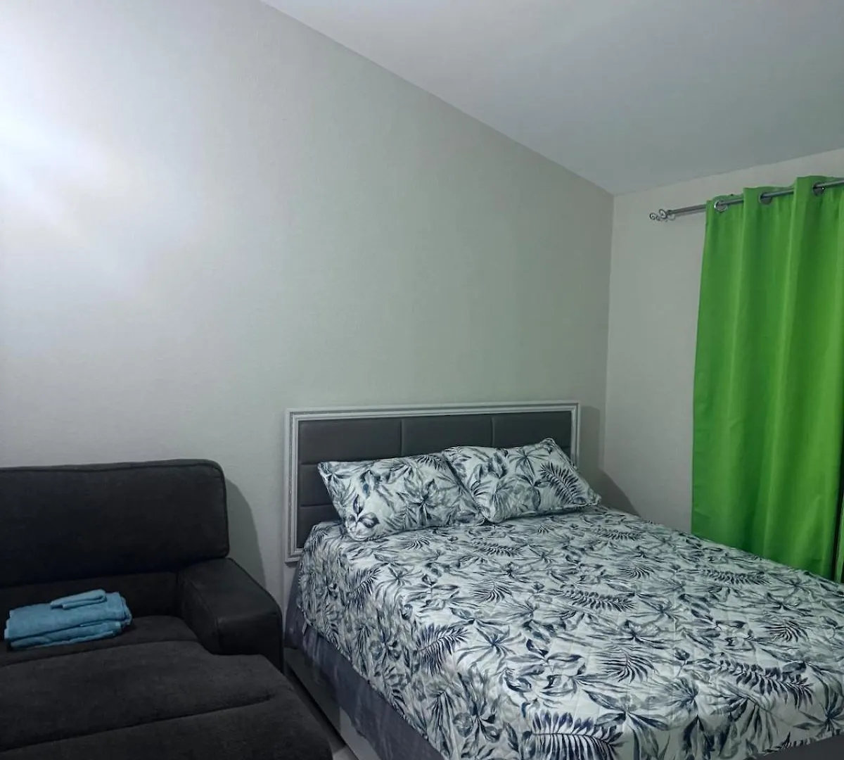 Ts Staycation Spanish Town 0*,